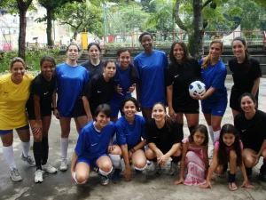 Acima (da esquerda para a direita): Cristiane Alves, Elise Duque, Fernanda Amorim, Ana Paula Fisch, Juliana de Noronha, Raquel Vieira, Bárbara Faria, Bruna Santos, Luana Trindade e Carol Campos. Abaixo (esquerda para a direita): Joana Pardal, Thayz Guimarães, Alessandra Conci e Luciana Antunes. Mascote: Anna Luiza.